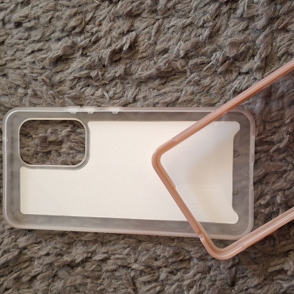 Lot of 2 EUC Samsung A53 cases w/ screen protectors - Picture 7 of 7